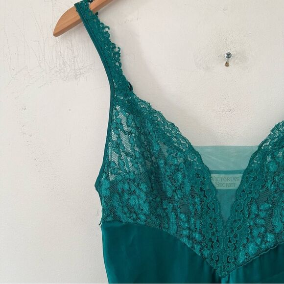 Victoria's Secret Gold Label Teal Negligee Lace Trim Night Dress Chemise Slip - Picture 9 of 12
